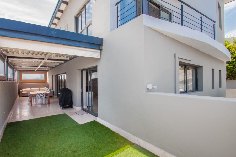 3 Bedroom Property for Sale in Fresnaye Western Cape
